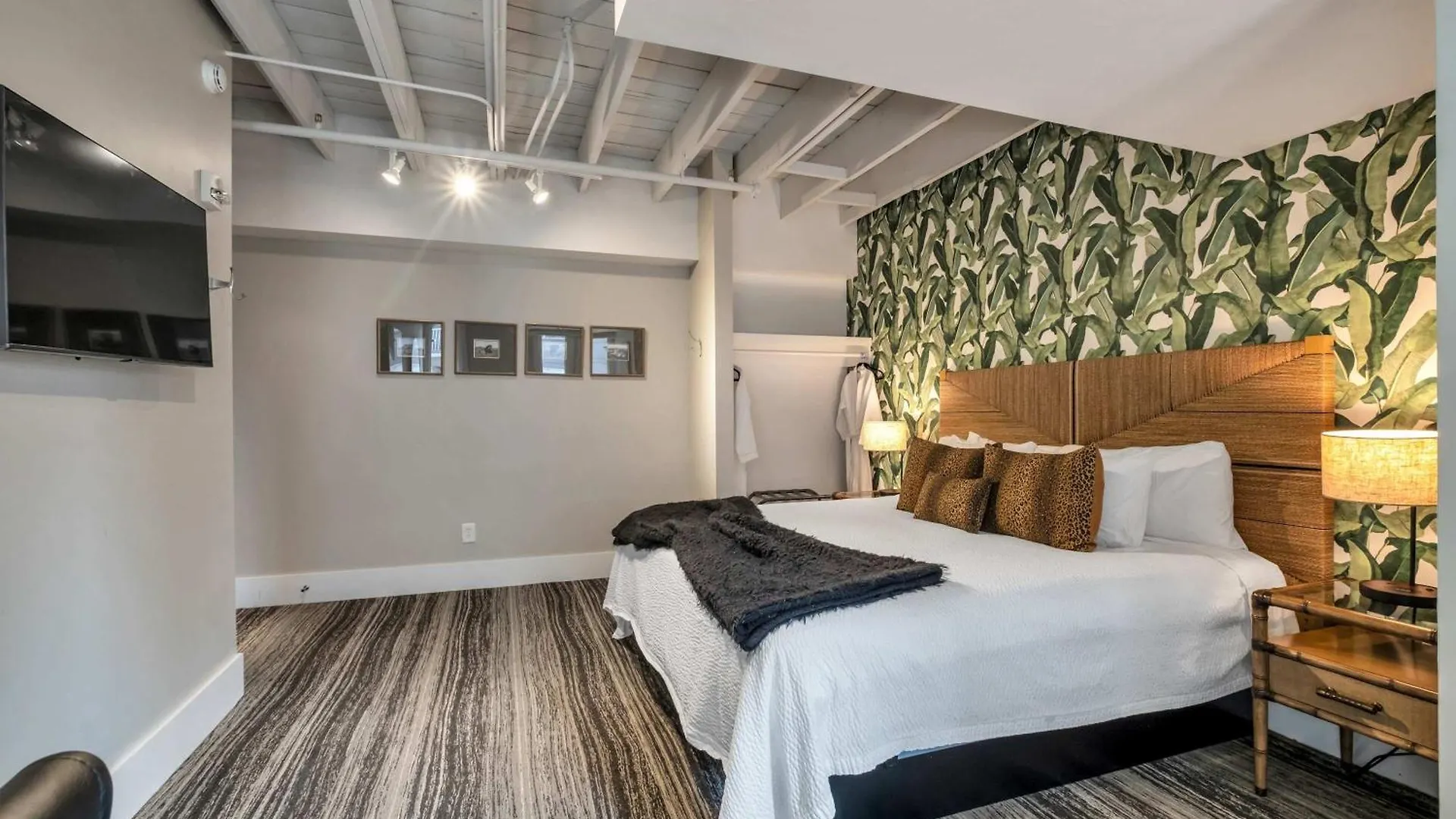 Skyline Suite With Penthouse & Rooftop Deck 6Br By Maddox Hotel Nashville