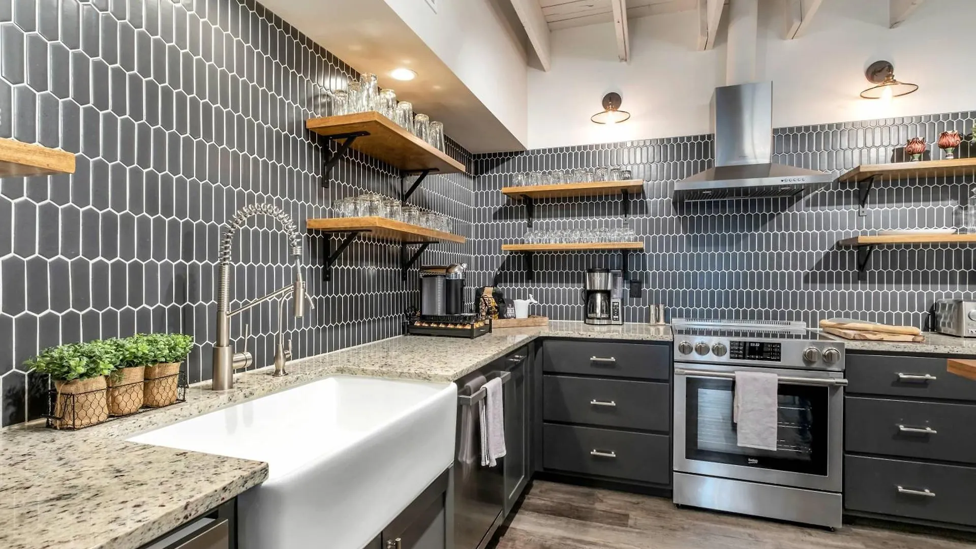Skyline Suite With Penthouse & Rooftop Deck 6Br By Maddox Hotel Nashville 0*,