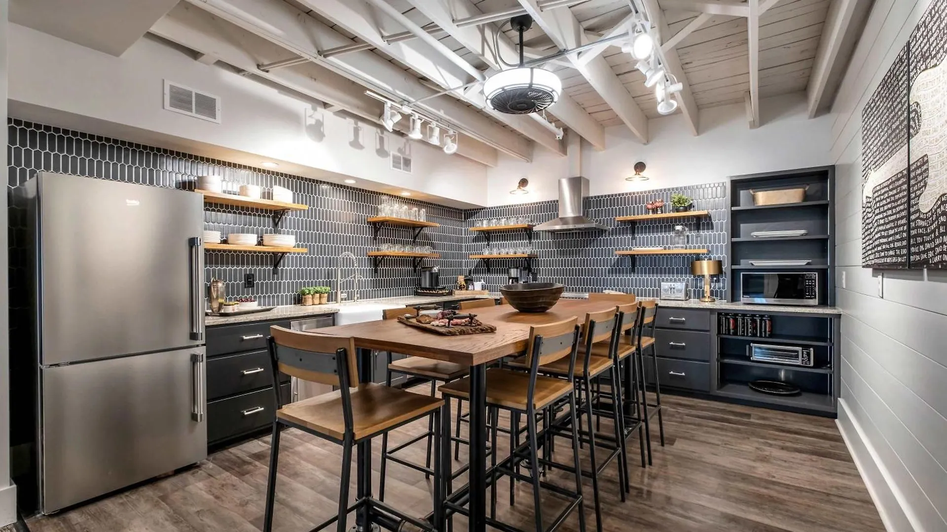 Skyline Suite With Penthouse & Rooftop Deck 6Br By Maddox Hotel Nashville Apartman